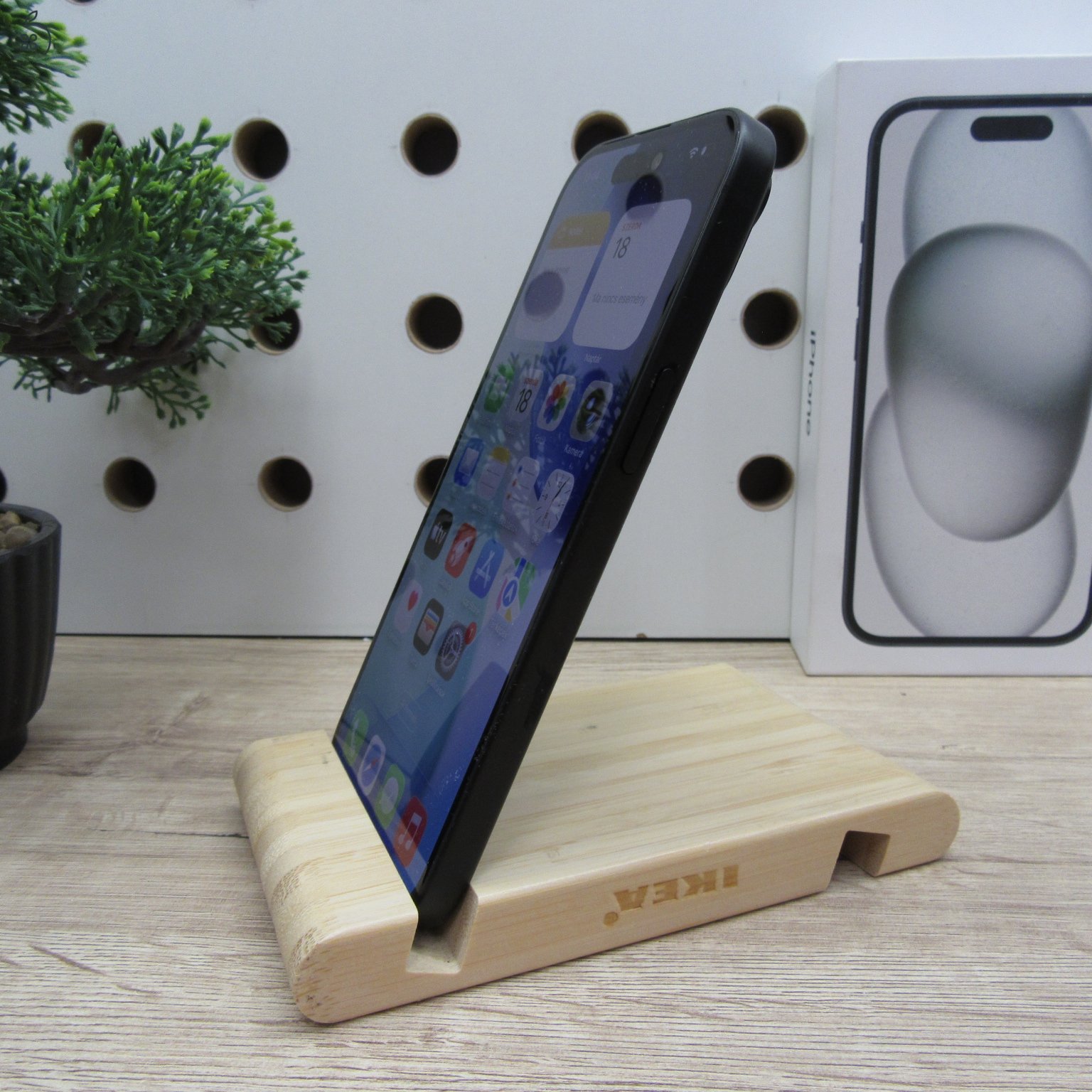 Apple iPhone 15 Black 128GB használt szép állapot – 100% akku – 6 hónap garancia