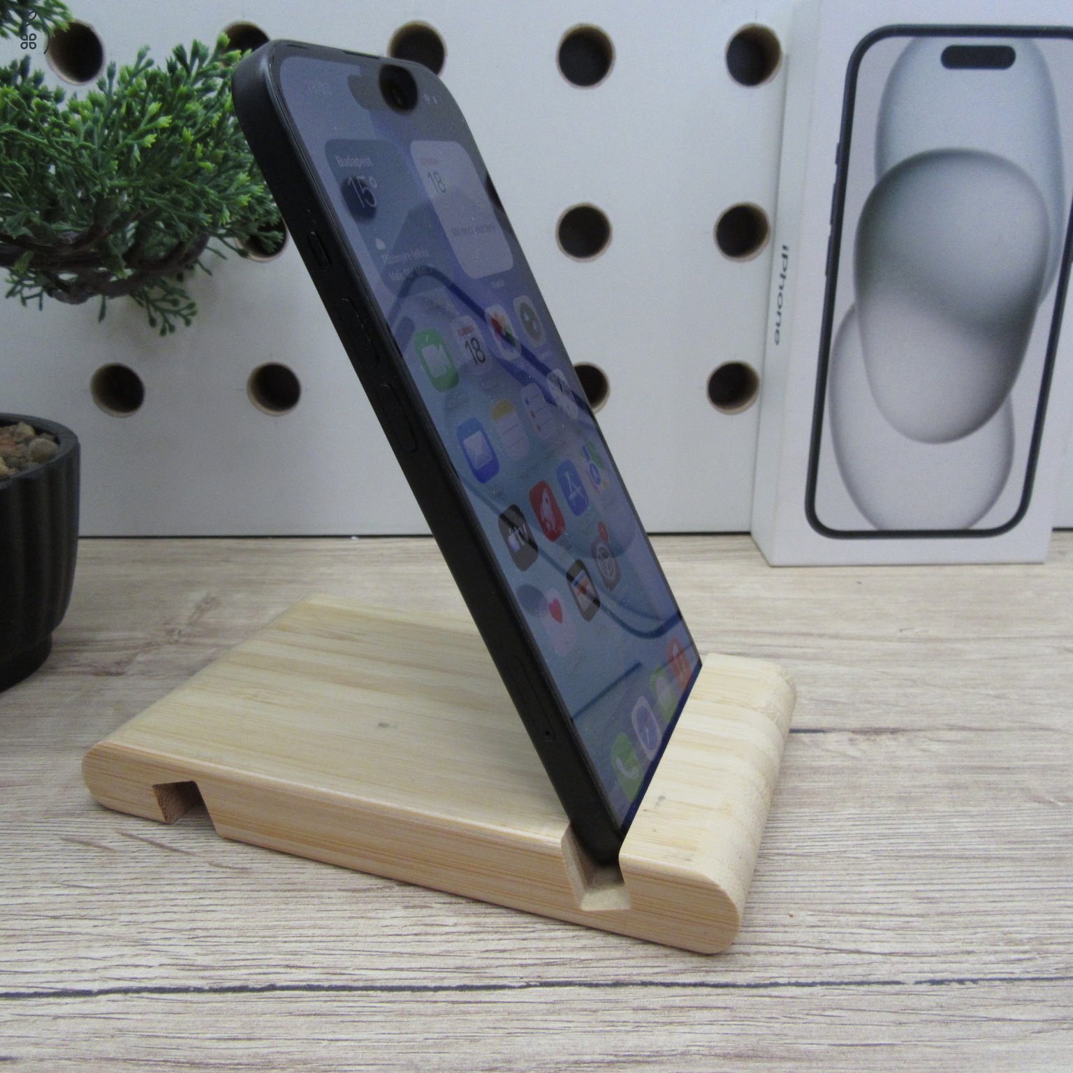 Apple iPhone 15 Black 128GB használt szép állapot – 100% akku – 6 hónap garancia