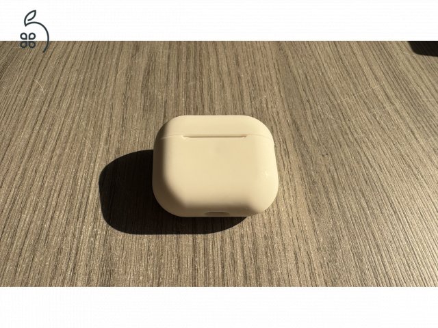 Apple AirPods (3. generáció), MagSafe/lightning töltőtokkal