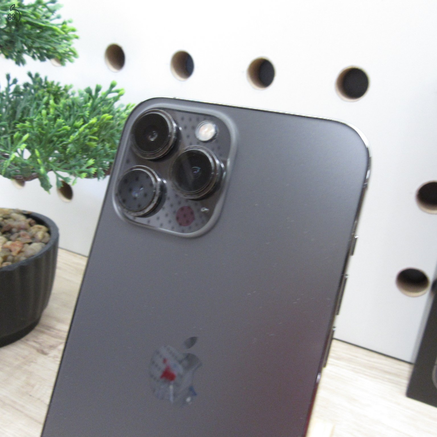 Apple iPhone 13 Pro Max Graphite 128GB használt karcmentes – 100% új akku – 6 hónap garancia