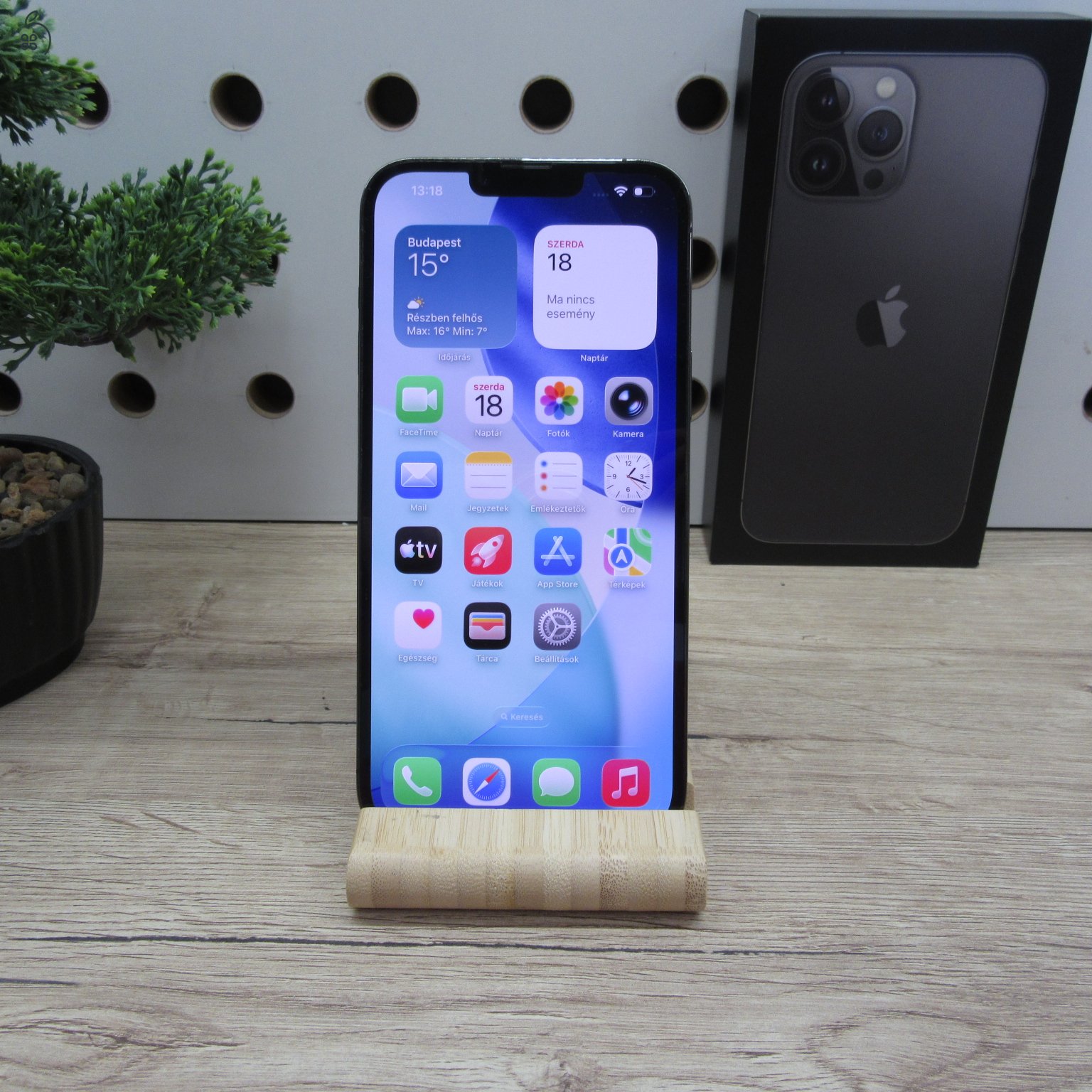 Apple iPhone 13 Pro Max Graphite 128GB használt karcmentes – 100% új akku – 6 hónap garancia