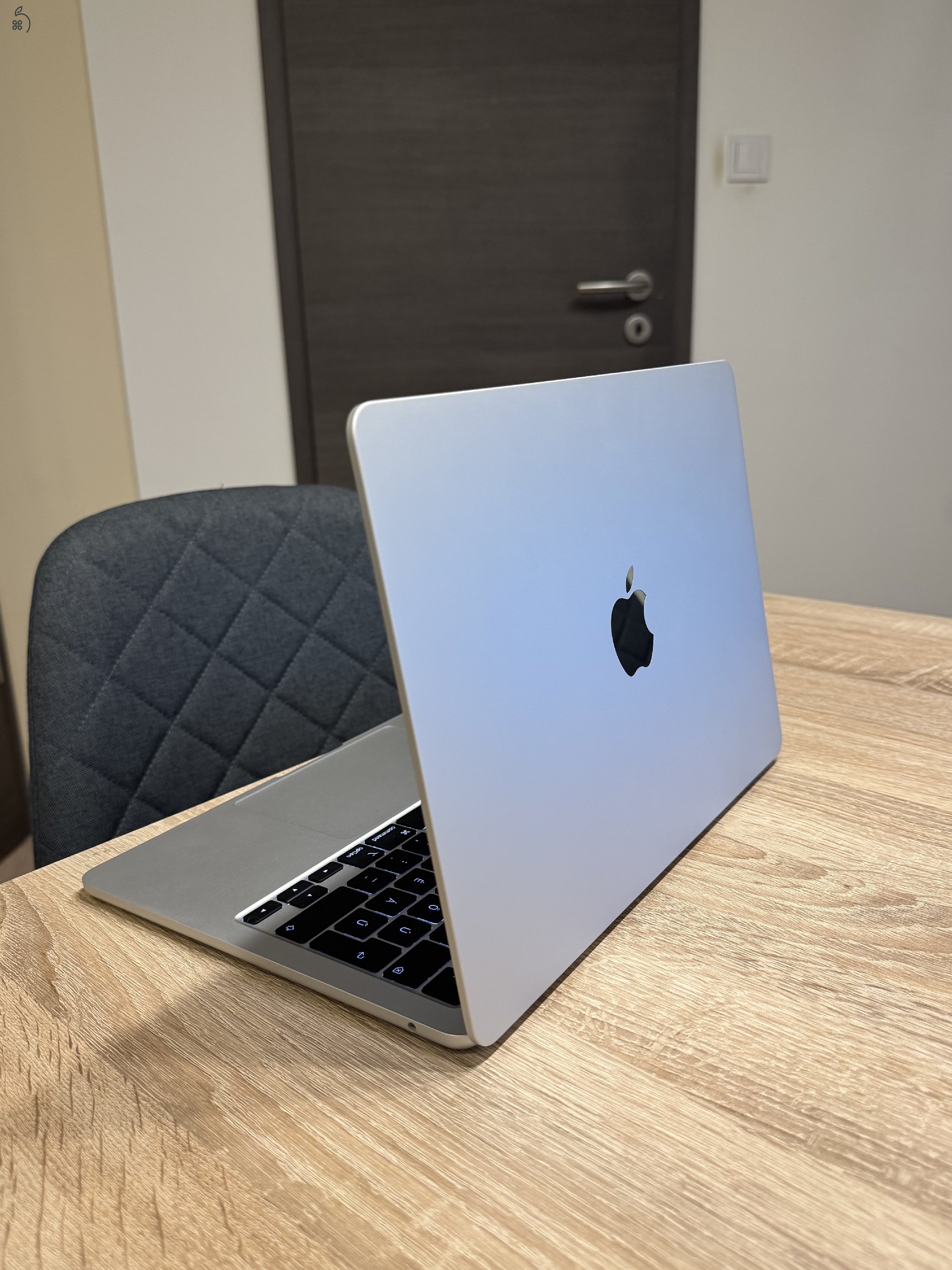MacBook Air 2024 8GB 256 SSD M3