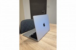 MacBook Air 2024 8GB 256 SSD M3