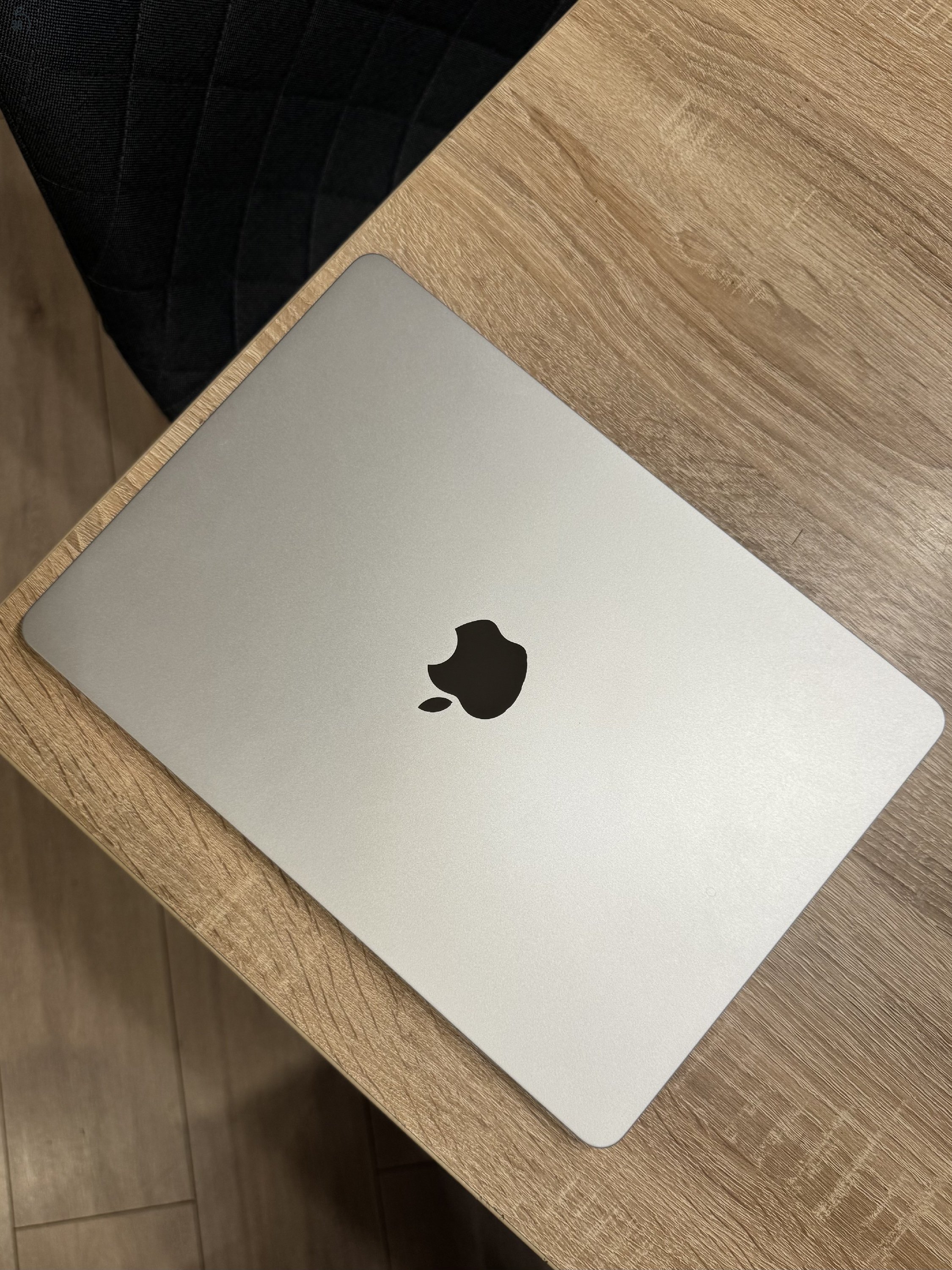 MacBook Air 2024 8GB 256 SSD M3