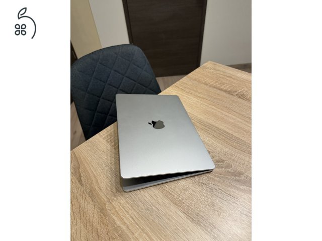 MacBook Air 2024 8GB 256 SSD M3