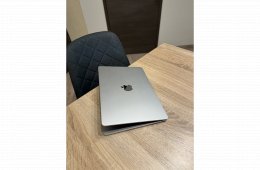 MacBook Air 2024 8GB 256 SSD M3