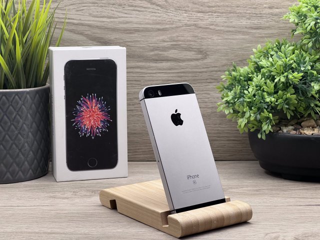 iPhone SE  2016 Space Gray 64GB 2 ÉV Garanciával 100%
