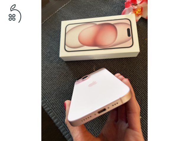 Apple iPhone 15 - kiegészítőkkel