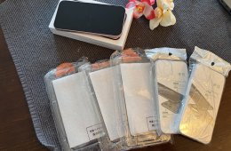 Apple iPhone 15 - kiegészítőkkel