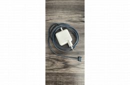 Újszerű Apple Macbook Air M2 13