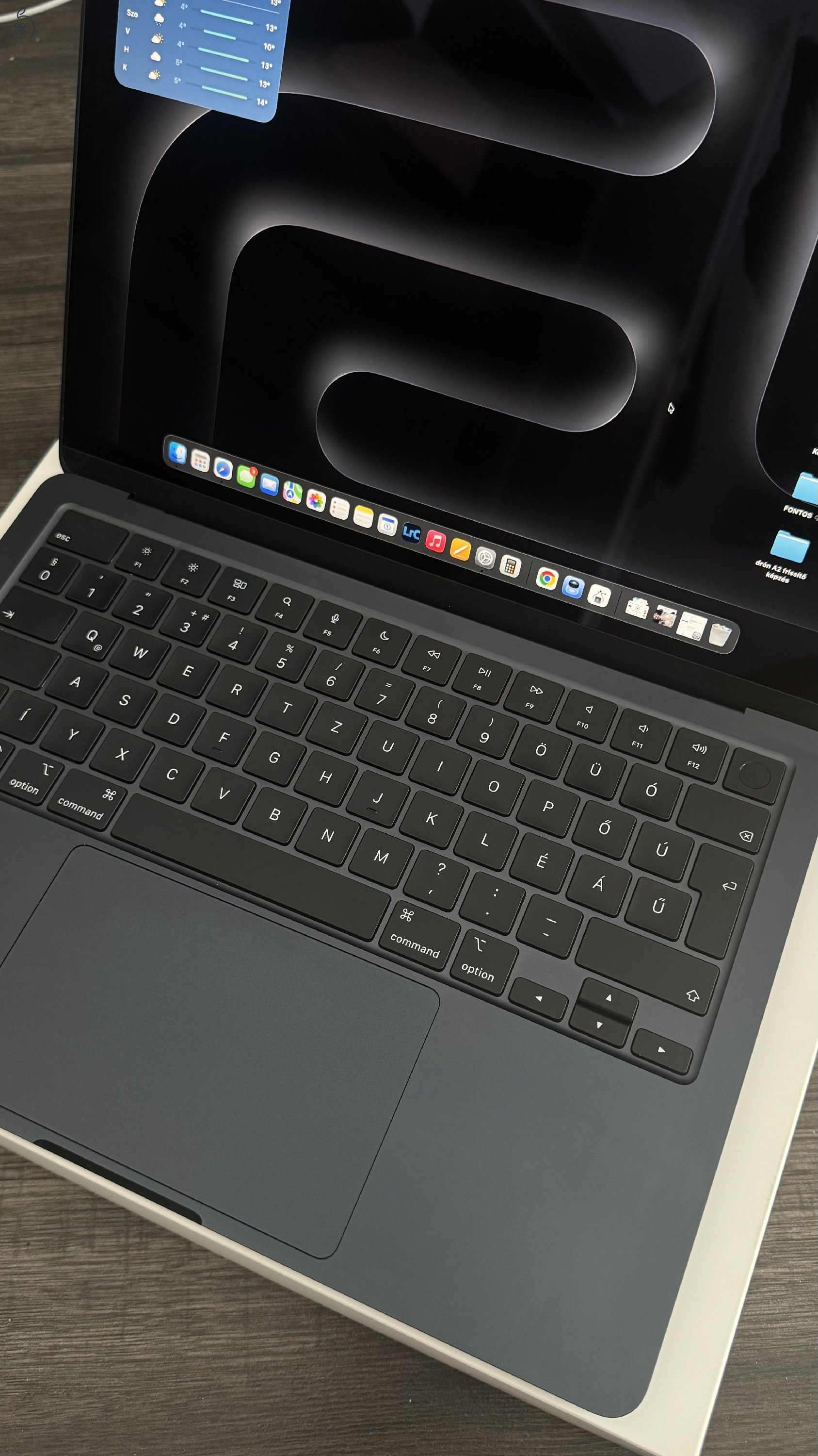 Újszerű Apple Macbook Air M2 13