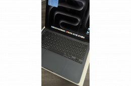Újszerű Apple Macbook Air M2 13