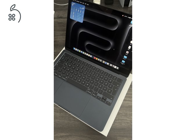 Újszerű Apple Macbook Air M2 13
