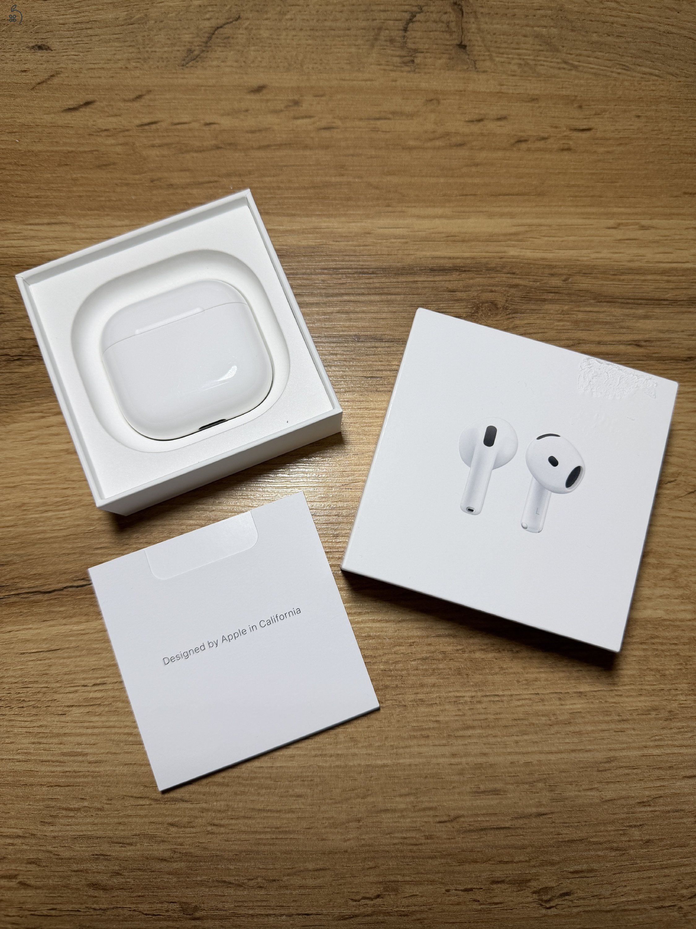 AirPods 4