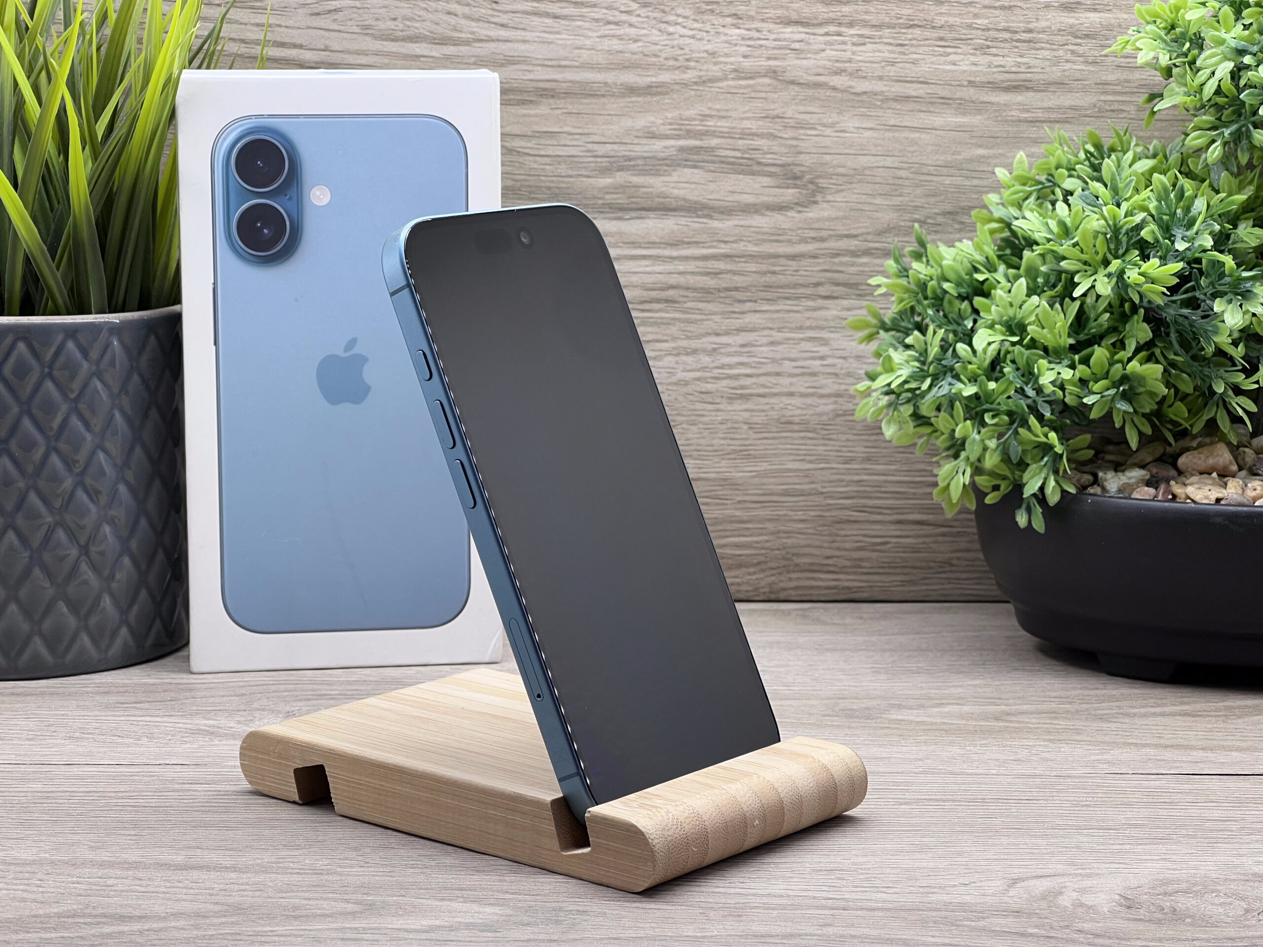 iPhone 16 Tale 128GB 2 ÉV Garanciával 91%