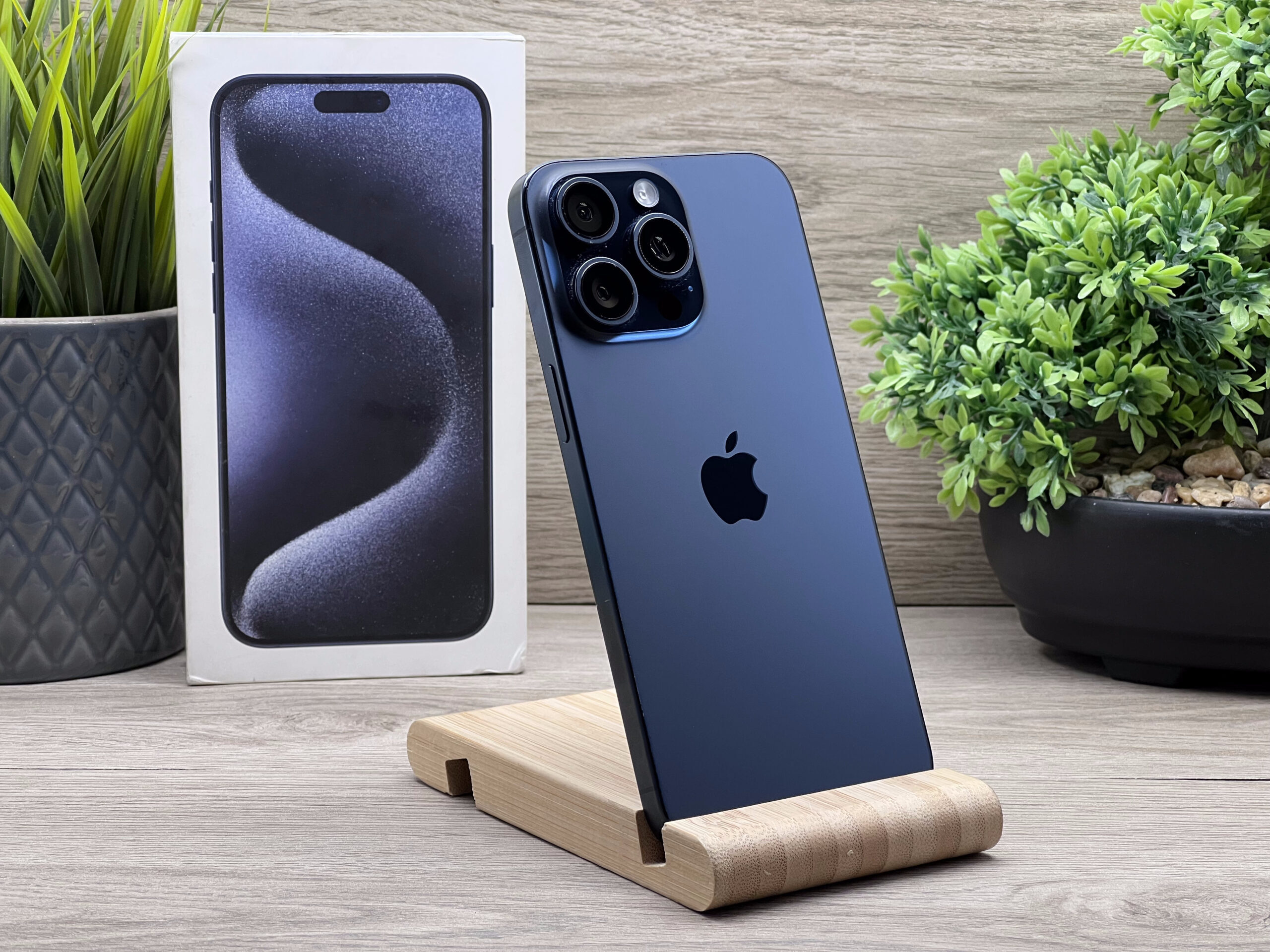 iPhone 15 Pro Max Blue Titanium 256GB 2 ÉV Garanciával 90%