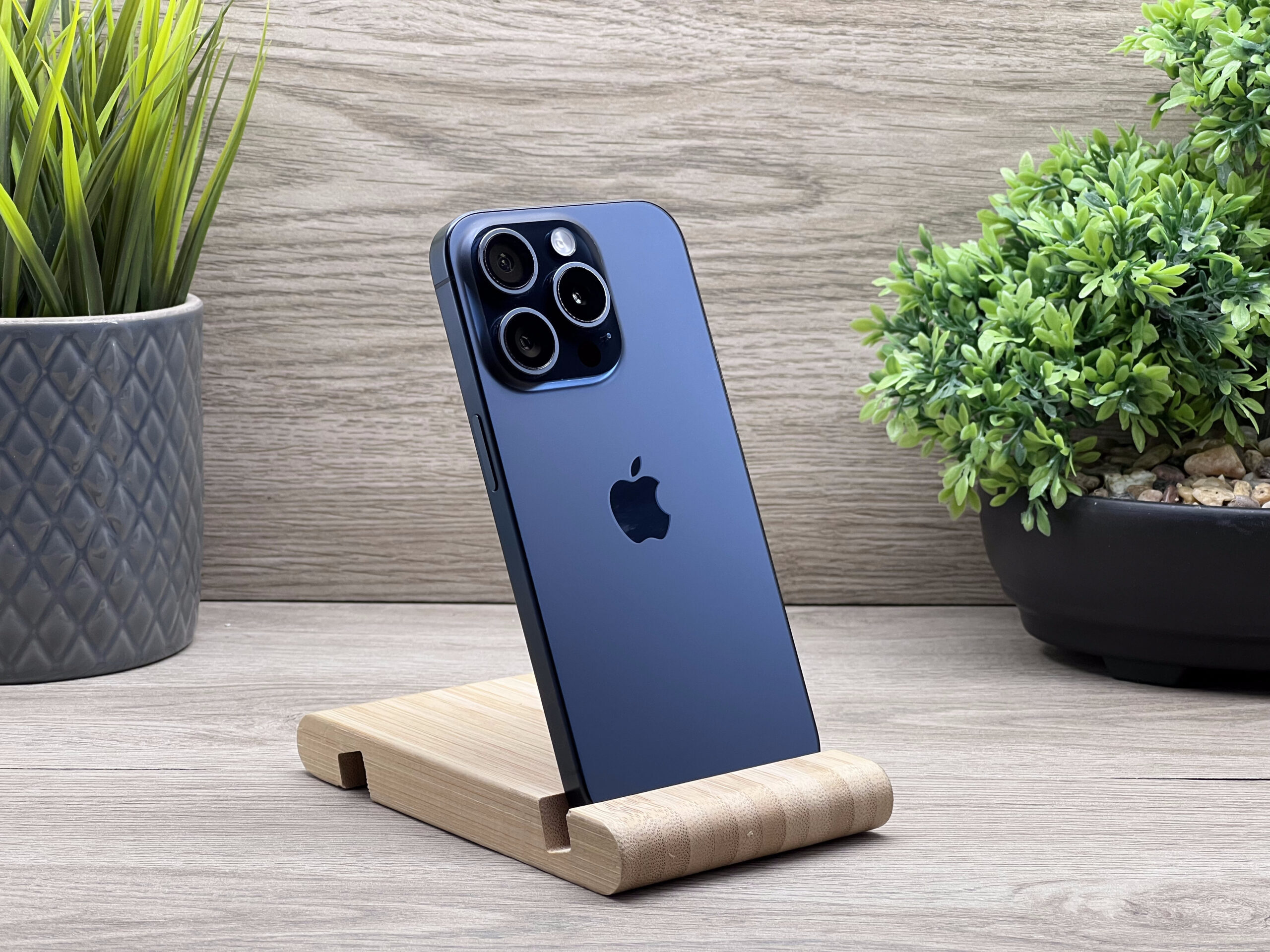 iPhone 15 pro Blue Titanium 256GB 2 ÉV Garanciával 92%