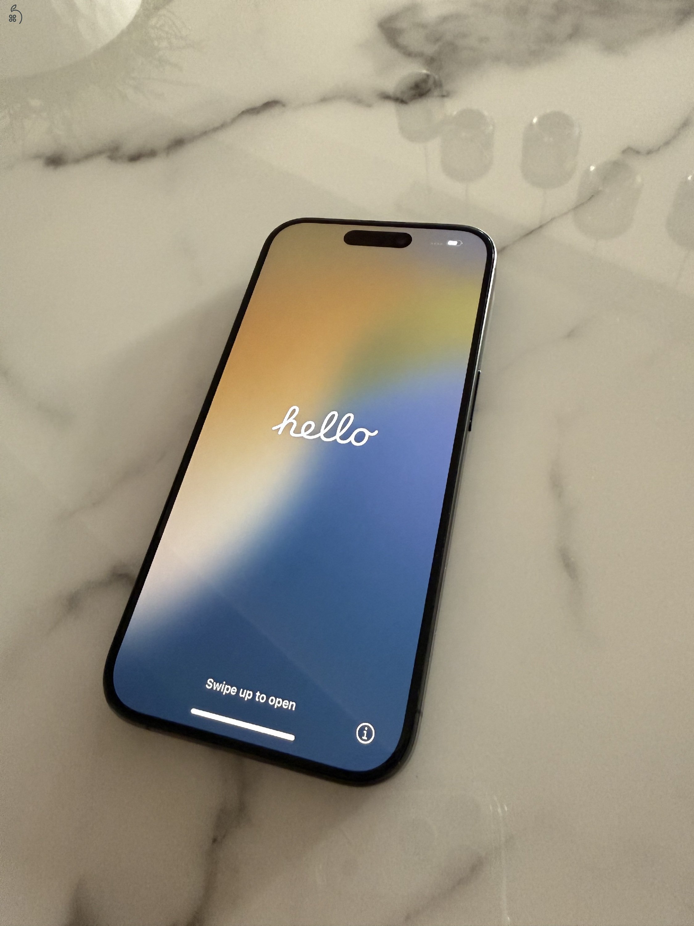 iPhone 15 Pro 256GB Fekete Titán - Újszerű, 89% aksi