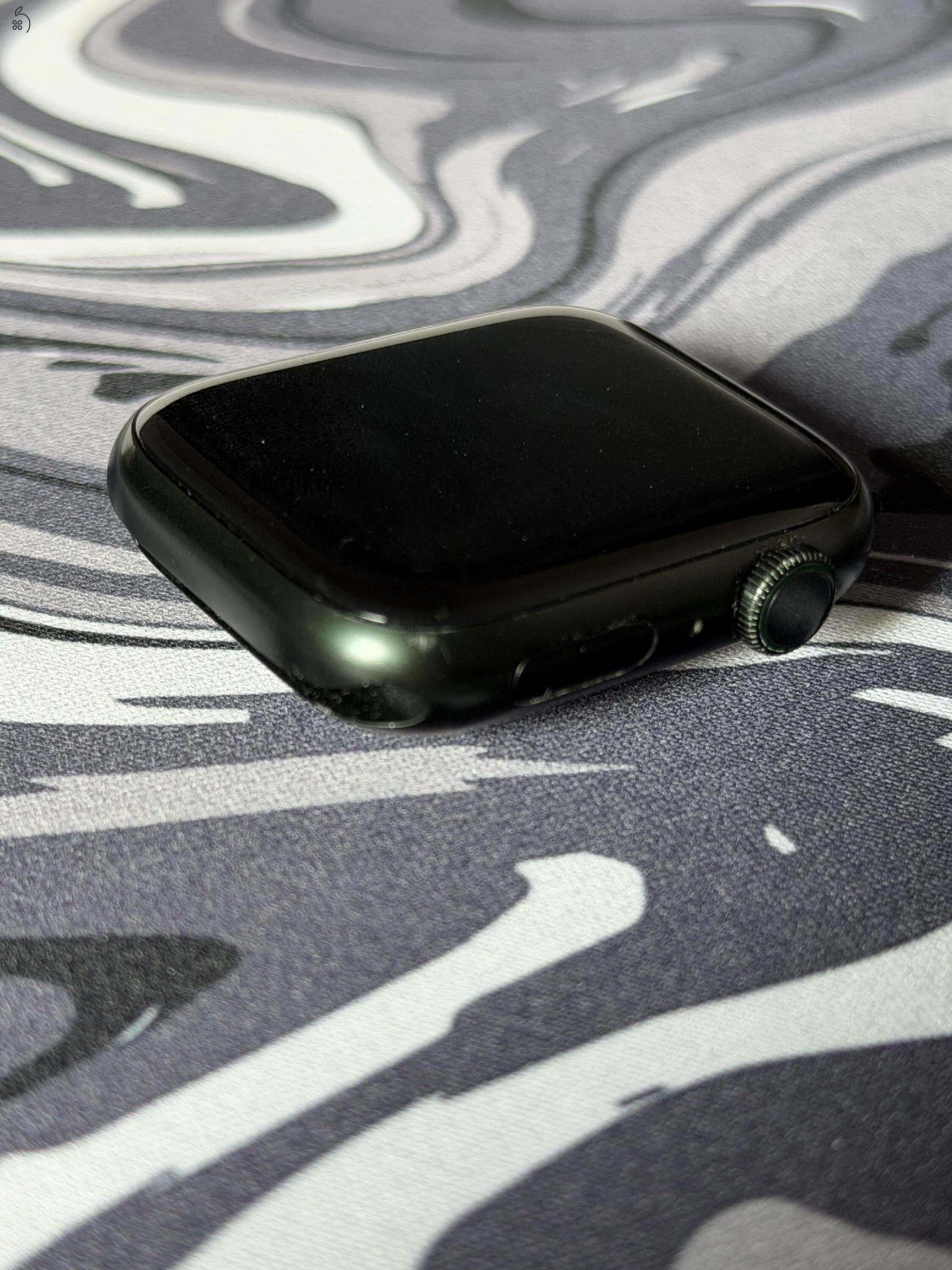 Eladó 45mm-es Apple Watch Series 7, zöld alumínium ház