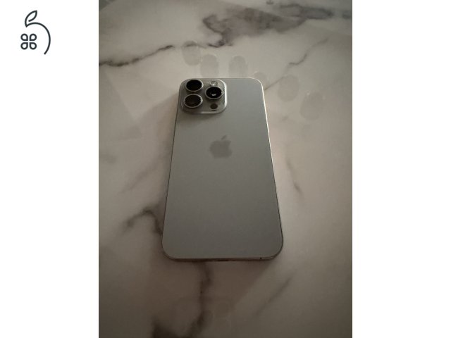 iPhone 15 Pro Max 256GB Natúr Titán - Újszerű, 88% aksi