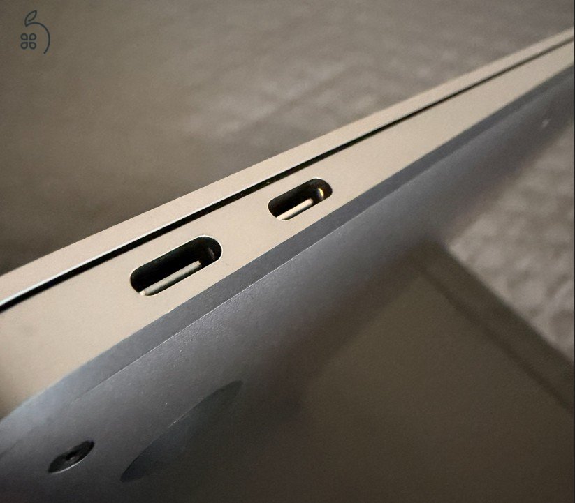 MacBook Air 13 M1 újszerű, karcmentes