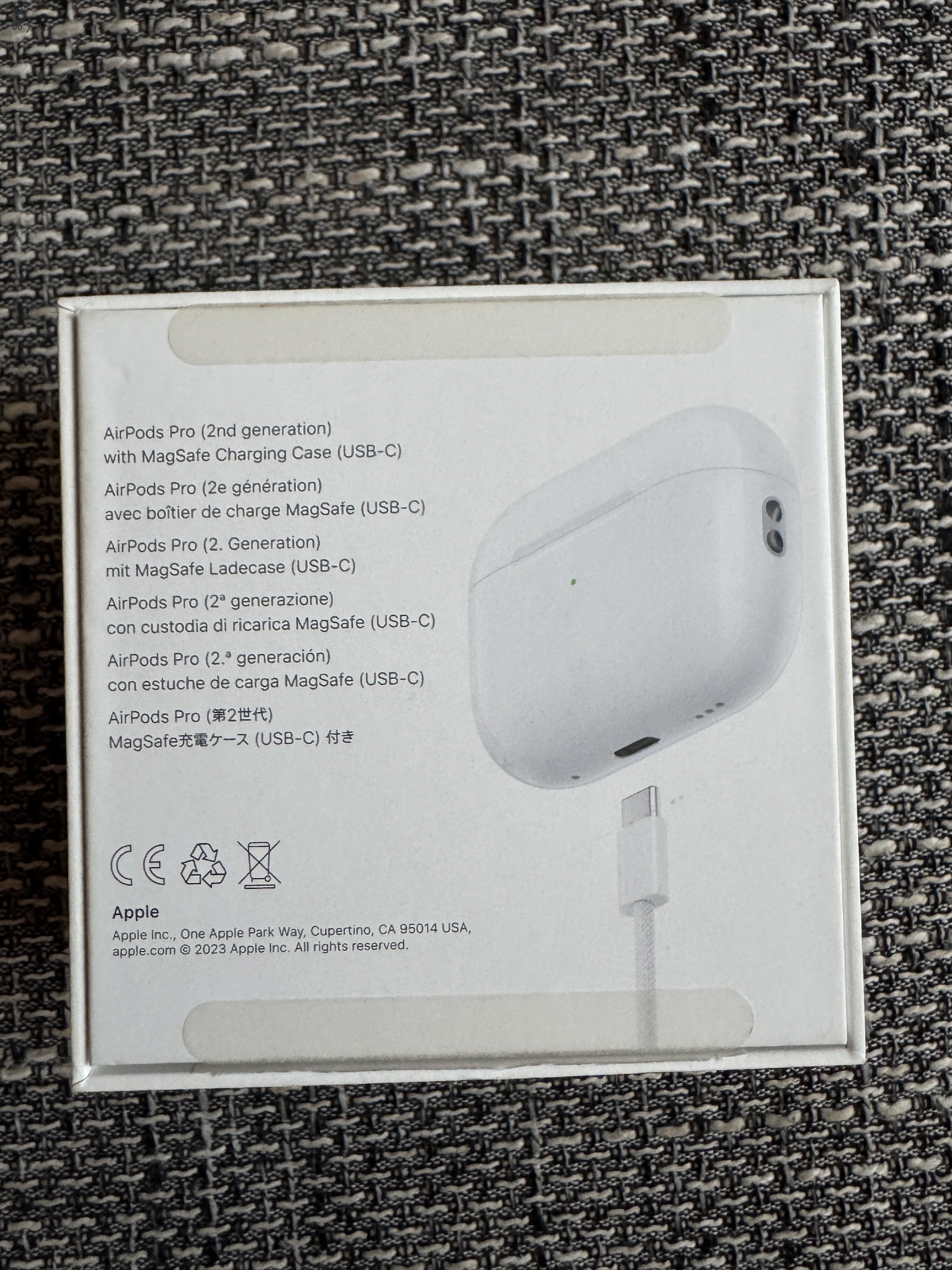 AirPods Pro 2 USB-C, Media Markt + Spigen Silicone Fit tok