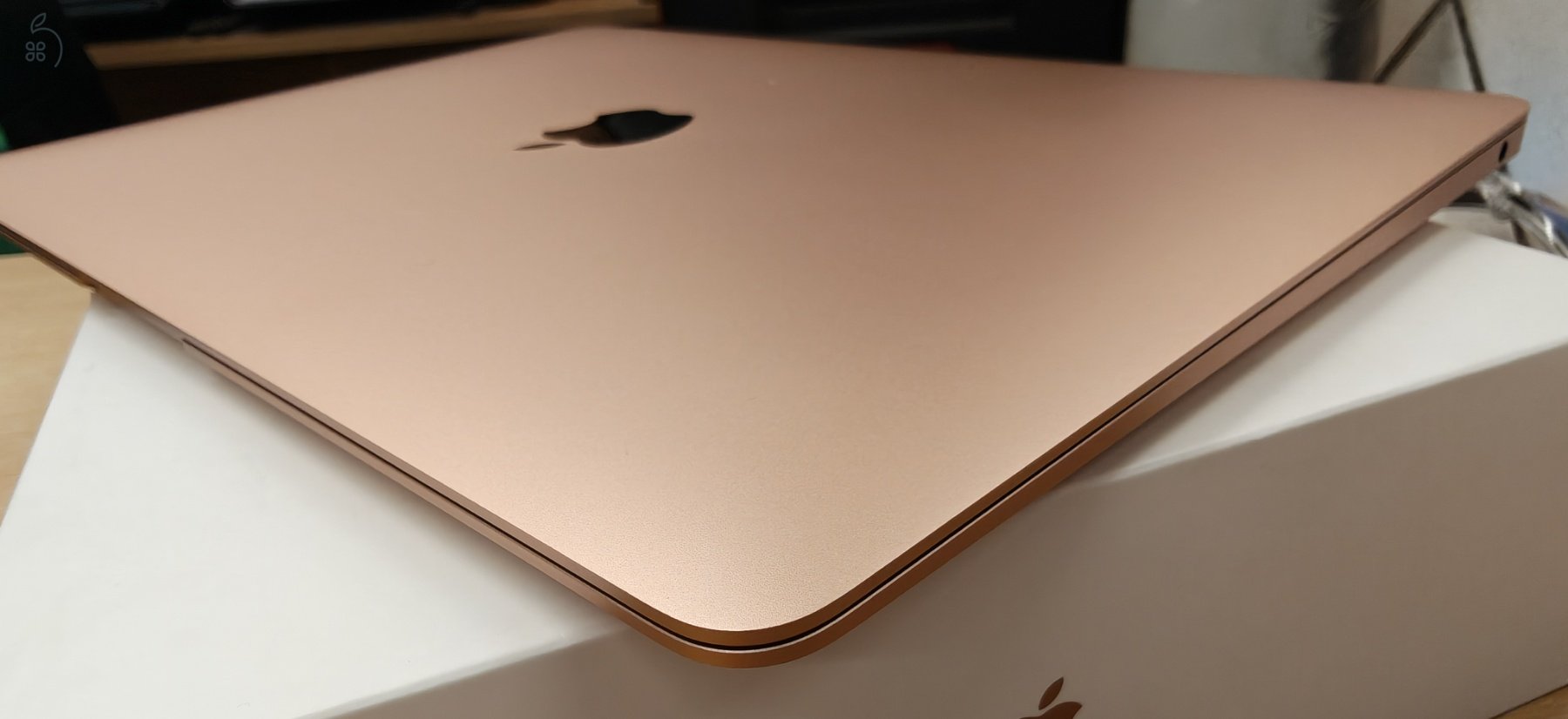 Apple MacBook Air 2020 ( A2337 ) laptop, M1 processzor, 8 GB RAM, 256 GB, Rose Gold, 13,3 hüvelykes Retina