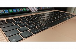 Apple MacBook Air 2020 ( A2337 ) laptop, M1 processzor, 8 GB RAM, 256 GB, Rose Gold, 13,3 hüvelykes Retina