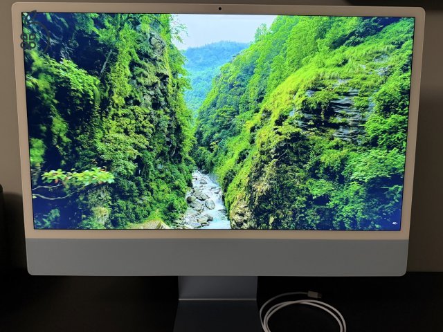 Apple iMac 24 M1 2021 4.5K - 4X USB - 8GB RAM / 256GB + Magic Trackpad + Numpad Magic Keyboard