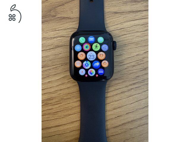 Apple Watch SE (Gen 2) 40mm Midnight AI Mid SB S/M GPS