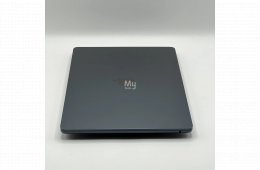 MacBook Air 15″ 2024, M3 8 Core, 16 GB RAM, 10 core GPU, 512 GB SSD, Midnight 27% Áfás, 0425AB