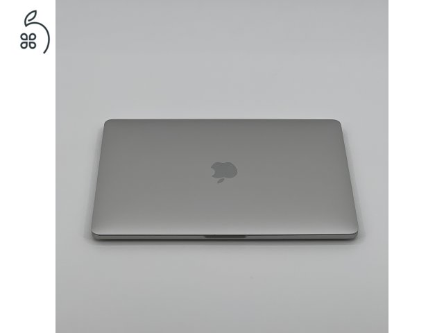 MacBook Pro 13″ 2021, M1 16 GB RAM, 8 core CPU, 8 core GPU, 512 GB SSD, Silver 27% Áfa 0538AB