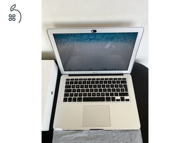 APPLE MACBOOK AIR 13” (2014)
