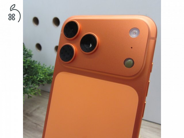 Apple iPhone 17 Pro Max 256GB Cosmic Orange – Újszerű állapot – 100% akku (2 ciklus)