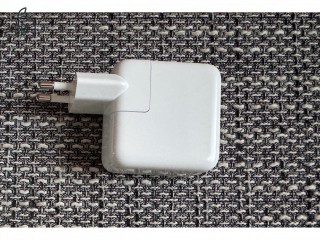 Apple 35 wattos, kétportos USB‑C hálózati adapter
