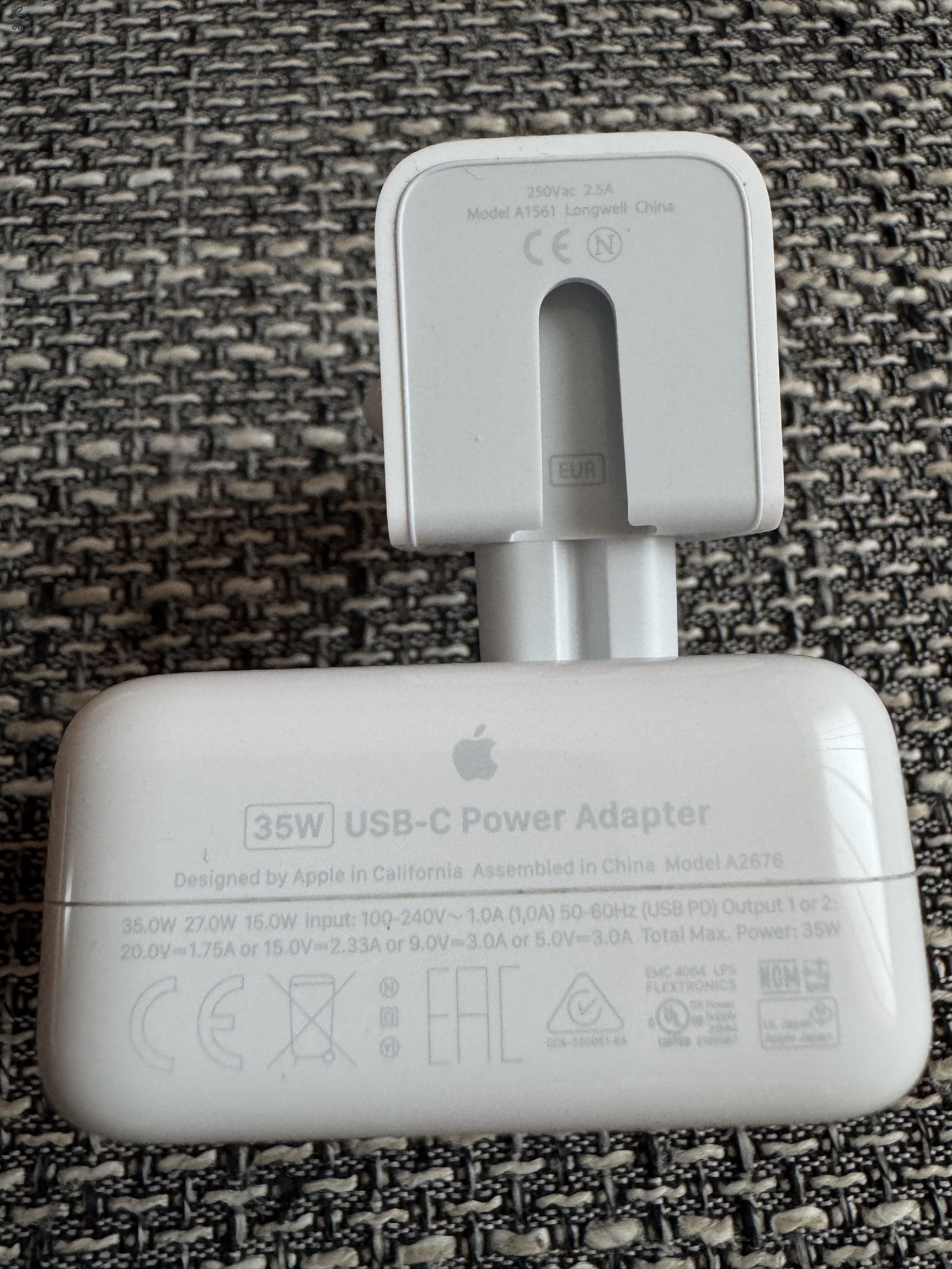 Apple 35 wattos, kétportos USB‑C hálózati adapter