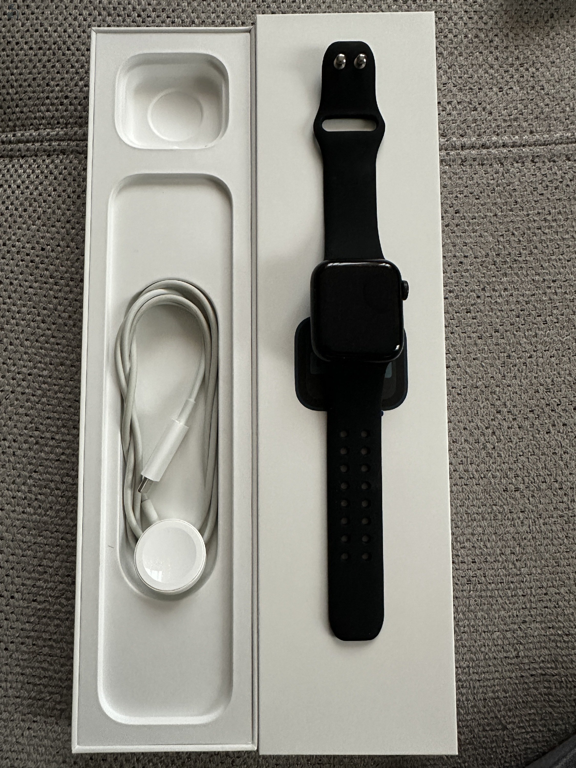 Apple Watch SE 2 40MM Midnight Aluminum gyönyörű állapot!