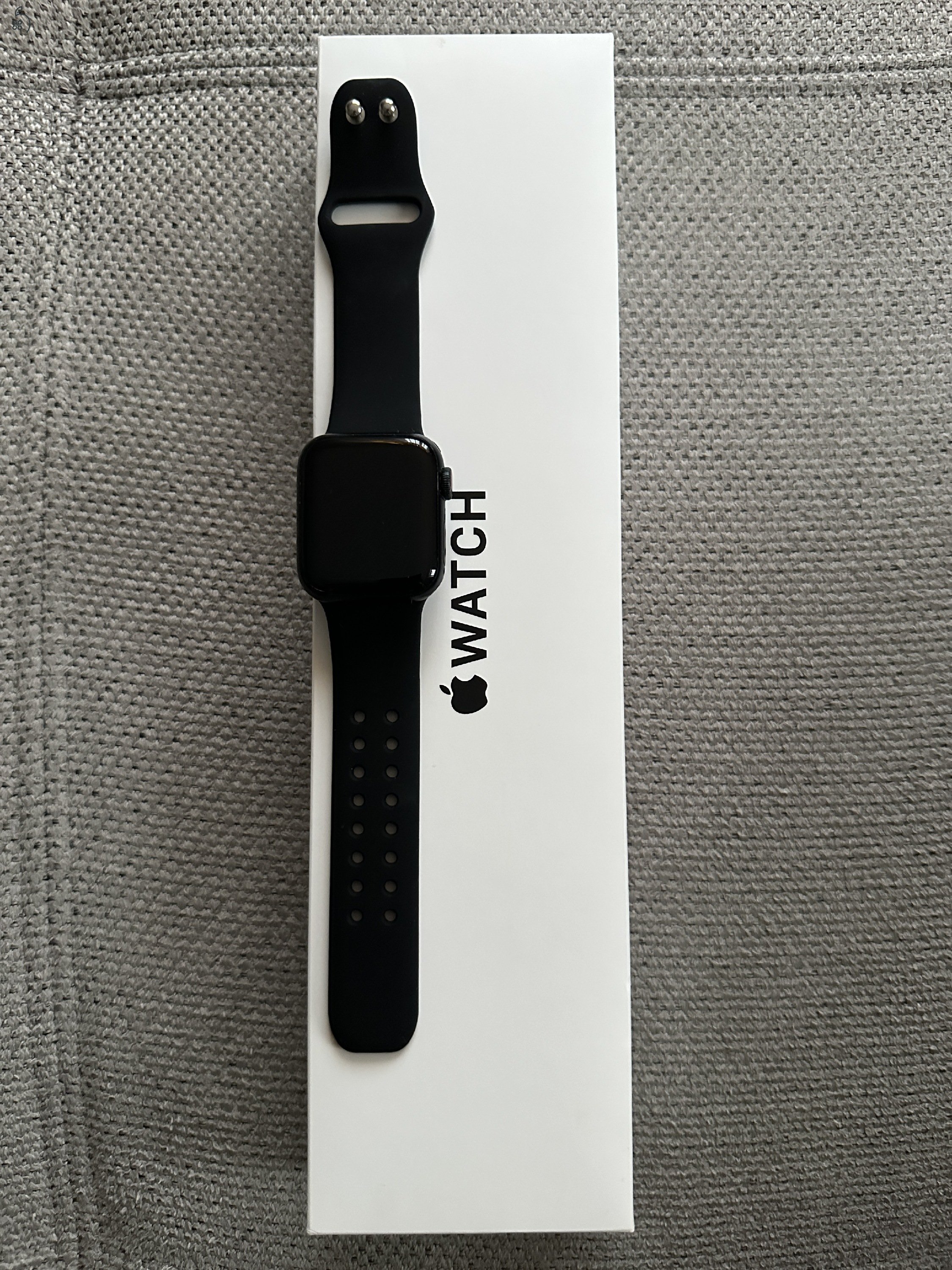 Apple Watch SE 2 40MM Midnight Aluminum gyönyörű állapot!