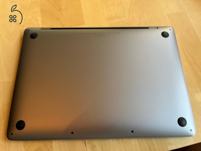 Akció M1 MacBook Pro 512GB SSD 16GB RAM 96% akkumulátor Touchbar megkímélt magyar 100% SSD