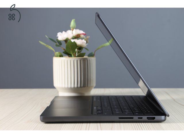 Újszerű Apple Macbook Pro 14