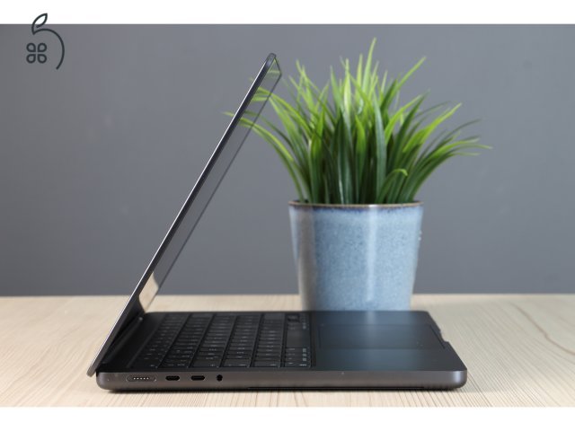 Apple Macbook Pro 14