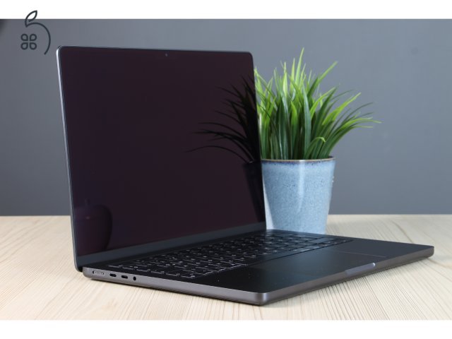 Apple Macbook Pro 14