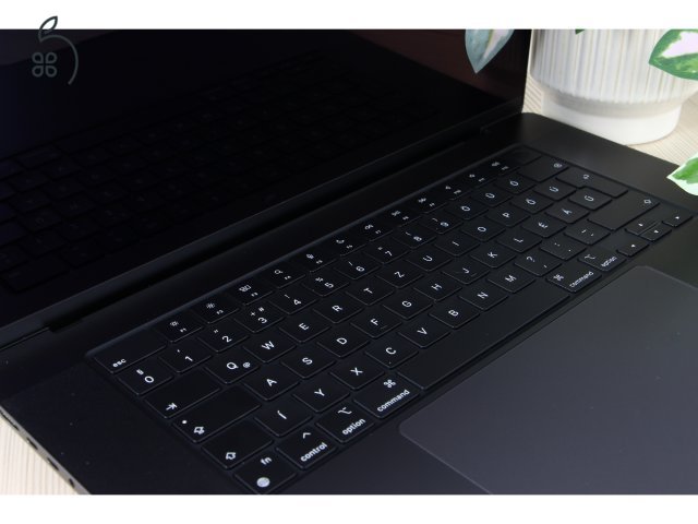 Újszerű Apple Macbook Pro 16