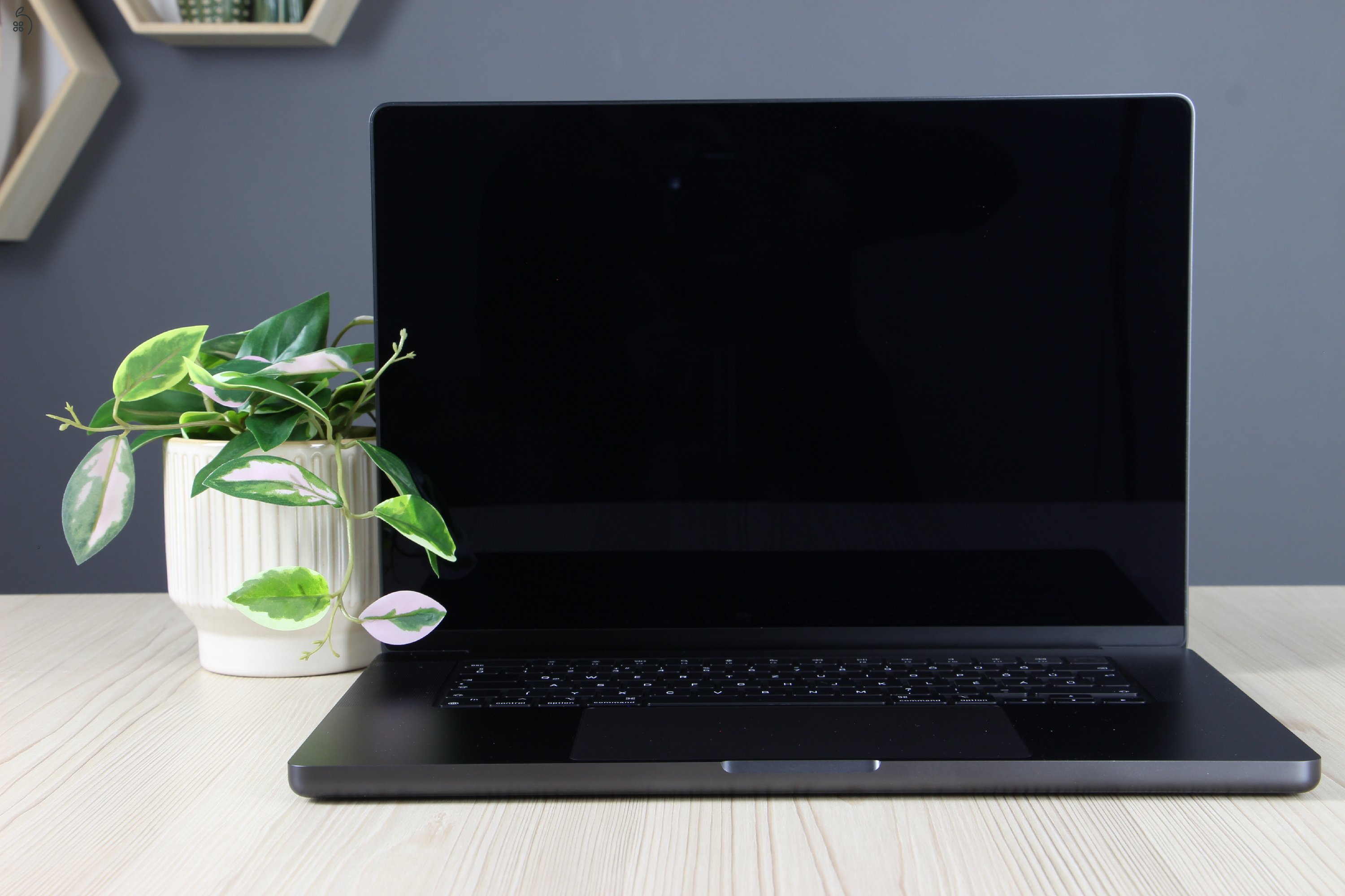 Újszerű Apple Macbook Pro 16