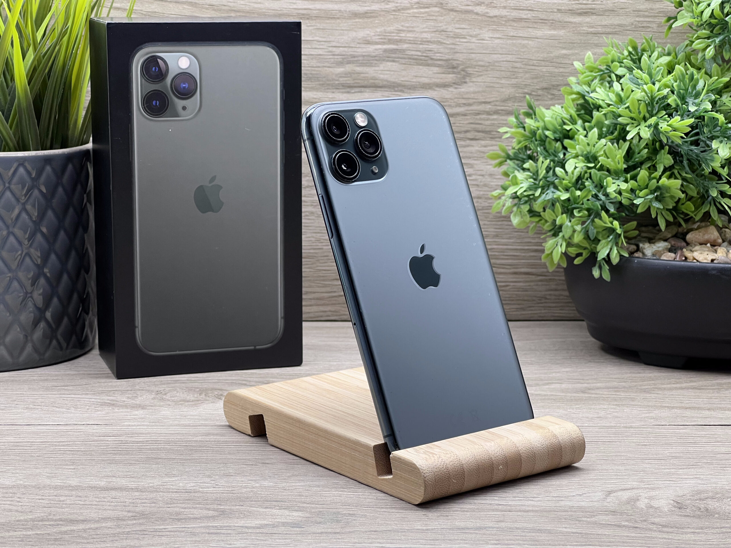 iPhone 11 Pro Midnight Green 256GB 2 ÉV Garanciával 97%