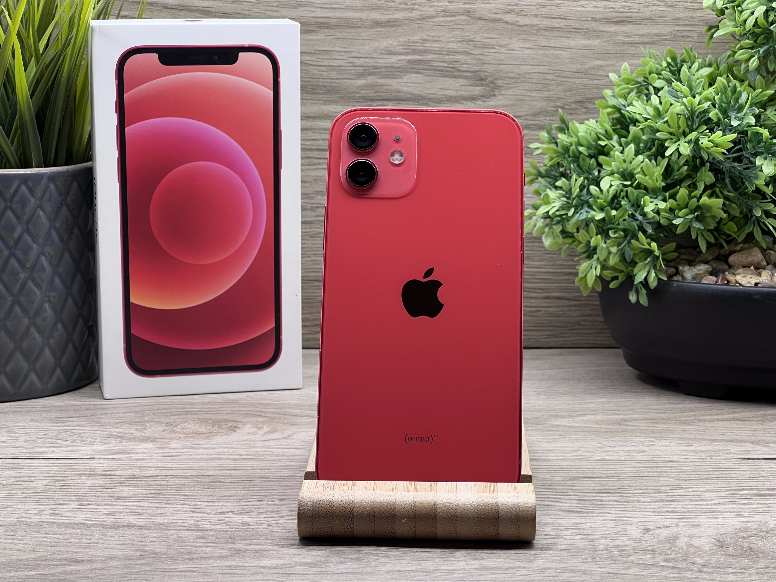 iPhone 12 Red 64GB 2 ÉV Garanciával 100%