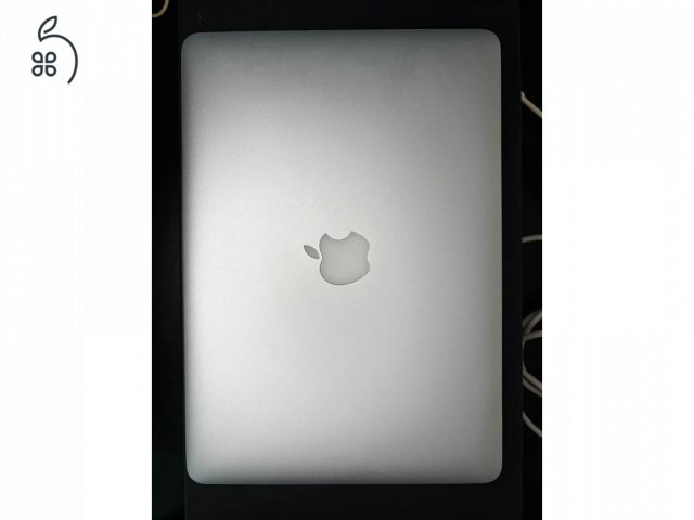 MacBook Air 13” (2015) - új 2027-ig garanciás 100%-os akku!