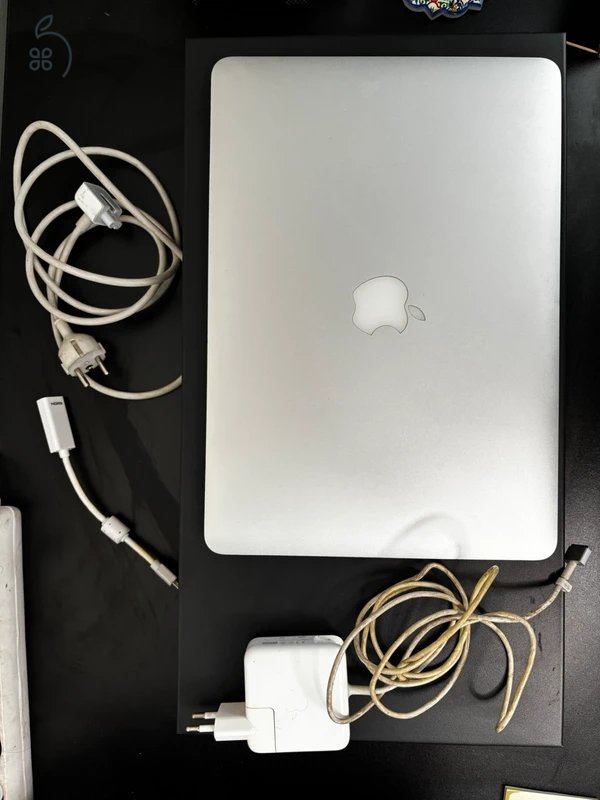 MacBook Air 13” (2015) - új 2027-ig garanciás 100%-os akku!