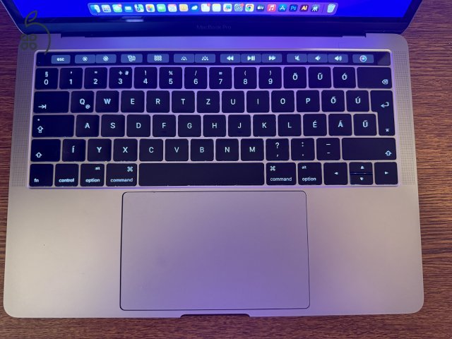 Apple MacBook Pro 13” 2017 TouchBar szép állapotban