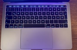 Apple MacBook Pro 13” 2017 TouchBar szép állapotban
